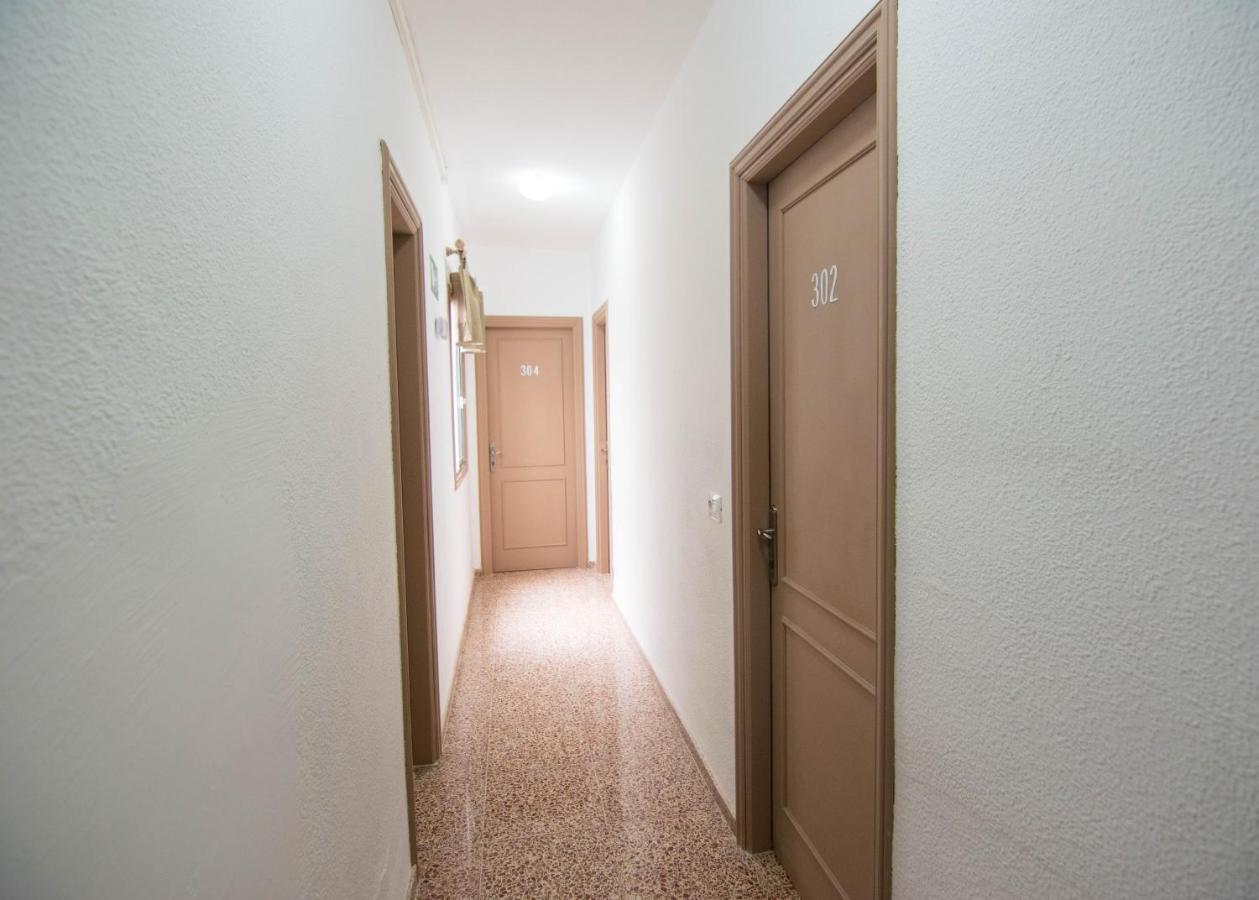 Pension Alcala Экстерьер фото